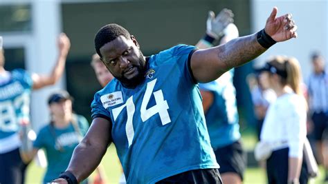 Jaguars LT Cam Robinson embraces temporary backup role while preparing for 4-game suspension